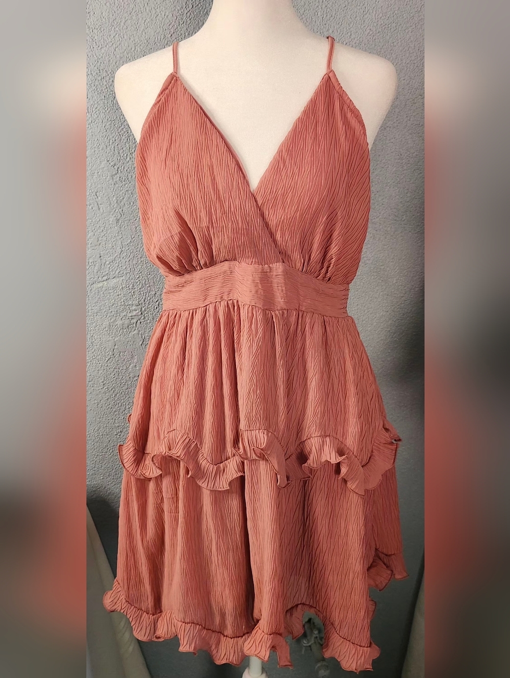 iris Coral Pink Crinkle V-Neck Ruffled Mini Dress